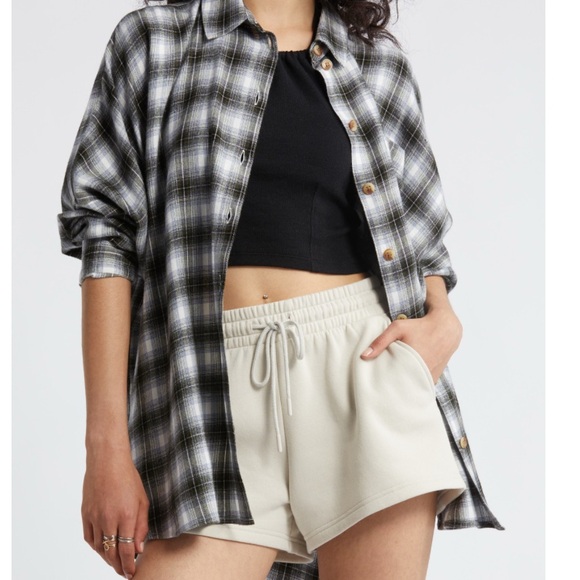 NWOT Nordstrom Black and White Plaid Flannel Oversized Button Down Shirt - Picture 1 of 5
